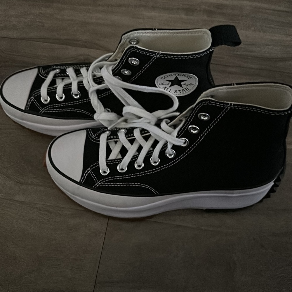 Converse Runstar Hike Black and White 7.5 Men 9 Women